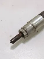 Toyota Avensis T270 Injecteur de carburant 236700R100