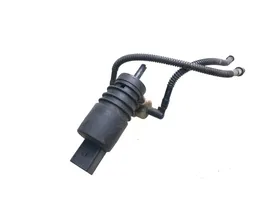 Volkswagen Golf IV Windscreen/windshield washer pump 