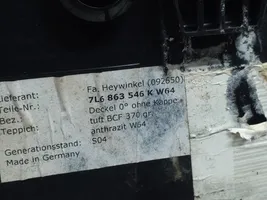 Volkswagen Touareg I Wykładzina bagażnika 7L6863546K