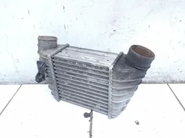 Audi TT Mk1 Chłodnica powietrza doładowującego / Intercooler 8L9145805G