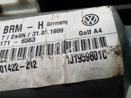 Volkswagen Golf IV Moteur de lève-vitre de porte avant 1J1959801C