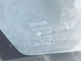 Toyota Corolla Verso E121 Szyba karoseryjna tylna AS2