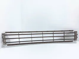 Volkswagen PASSAT B7 Grille inférieure de pare-chocs avant 3AA853677