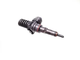 Volkswagen PASSAT B5 Fuel injector 0414720007