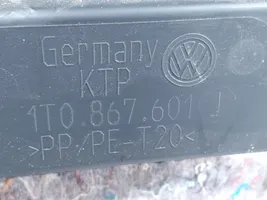 Volkswagen Touran II Verkleidung Abdeckung Heckklappe Kofferraumdeckel 1T0867601J