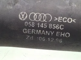 Volkswagen PASSAT B5 Välijäähdyttimen letku 058145856C