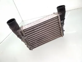 Volkswagen PASSAT B5 Chłodnica powietrza doładowującego / Intercooler 058145805A