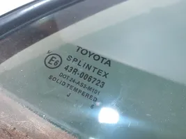 Toyota Avensis T250 Vetro del deflettore posteriore AS3