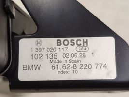 BMW 3 E46 Moteur d'essuie-glace arrière 0390201559