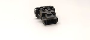 Volvo V60 Interruttore a pulsante start e stop motore 31318791