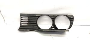 BMW 3 E30 Under headlight/headlamp trim 18760910