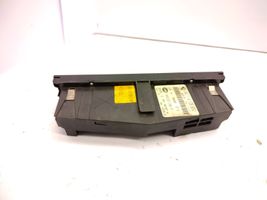 BMW 3 E46 Oro kondicionieriaus/ klimato/ pečiuko valdymo blokas (salone) 64114106930