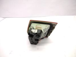 BMW 3 E46 Lampy tylnej klapy bagażnika 6907937