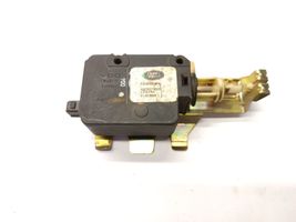 Land Rover Discovery 3 - LR3 Serratura del tappo del serbatoio del carburante FSG500013