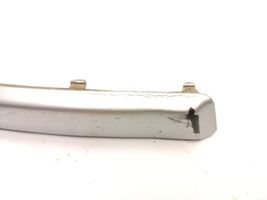 BMW 1 E81 E87 Modanatura separatore del paraurti anteriore 51117182370