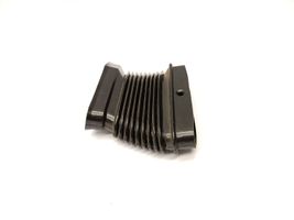 BMW 3 E30 Conduit d'air (cabine) 1370635