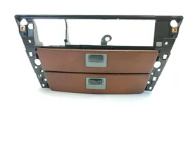 BMW 7 E65 E66 Dashboard storage box/compartment 7032886