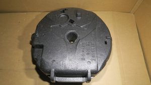 Audi A4 S4 B7 8E 8H Instrumentu kaste 8E09012109