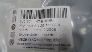 Skoda Fabia Mk2 (5J) Kołpaki oryginalne R14 5J0601147B