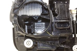 Mercedes-Benz GLE AMG (W166 - C292) Lampa przednia A1679065906