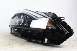 Nissan Qashqai J12 Lampa przednia 36066R