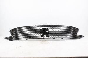 Peugeot 5008 II Grille calandre supérieure de pare-chocs avant 9836842277