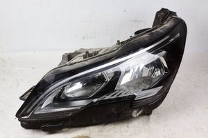 Peugeot 3008 II Phare frontale 9810478180