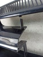 Volkswagen Multivan T5 Grille calandre supérieure de pare-chocs avant 7E5853651A