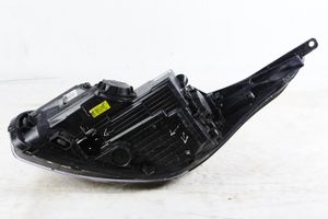 KIA Ceed Headlight/headlamp 92102-A2010