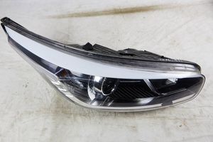 KIA Ceed Headlight/headlamp 92102-A2010