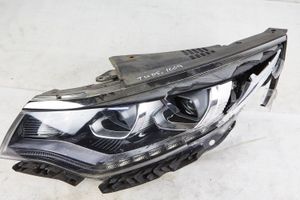 KIA Optima Lampa przednia 92101D4300