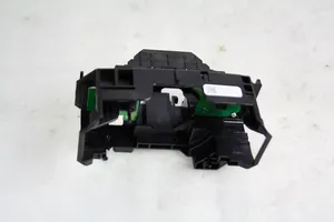 Volvo V40 Cross country Leva/interruttore dell’indicatore di direzione e tergicristallo 31481765