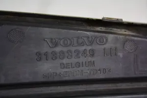 Volvo S90, V90 Etupuskurin alempi jäähdytinsäleikkö 31383249