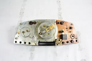 Mercedes-Benz W123 Tachimetro (quadro strumenti) 87001050