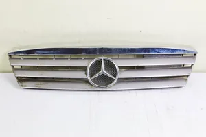 Mercedes-Benz A W168 Grille de calandre avant 688800083