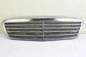 Mercedes-Benz C W203 Atrapa chłodnicy / Grill a2038800183