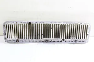 Volvo 440 Grille de calandre avant 467366