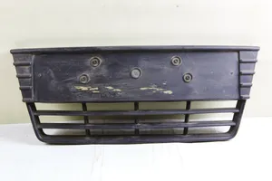 Ford Focus Grille inférieure de pare-chocs avant bm5117k945a