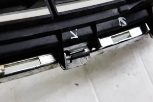 Lancia Voyager Grille calandre supérieure de pare-chocs avant 11rtc1150m