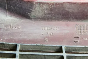 Peugeot Partner Grille calandre supérieure de pare-chocs avant 9618254777