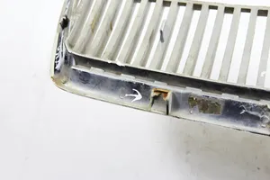 Volvo S40, V40 Grille calandre supérieure de pare-chocs avant 803301