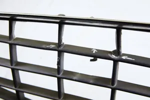 Chrysler Sebring (ST-22 - JR) Grille calandre supérieure de pare-chocs avant 04805384ab