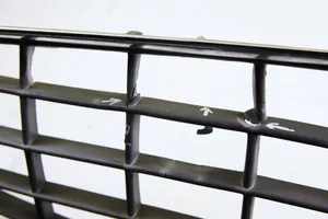 Chrysler Sebring (ST-22 - JR) Maskownica / Grill / Atrapa górna chłodnicy 04805384ab