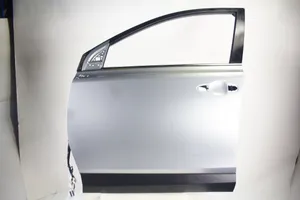 Toyota RAV 4 (XA40) Дверь 