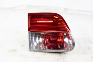 Toyota Avensis T270 Tailgate rear/tail lights 