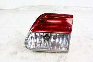 Toyota Avensis T270 Tailgate rear/tail lights 