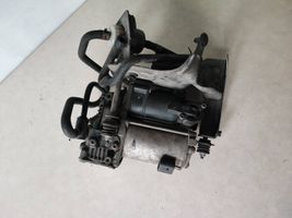 Mercedes-Benz S W222 Ilmajousituksen kompressoripumppu A0993200104