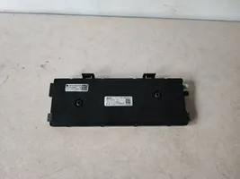 BMW X3 F25 Antenas pastiprinātājs 9276064