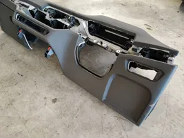 BMW 4 G22 G23 G24 G26 Panelė 