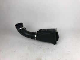 Audi RS5 Parte del condotto di aspirazione dell'aria 8T0129600